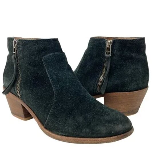 Madewell Janice Black Suede Distressed Toe Ankle Booties - Size 9 - Picture 2 of 9